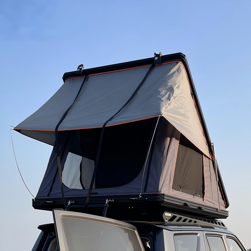 Hard Shell Rooftop Tent S1 view 2