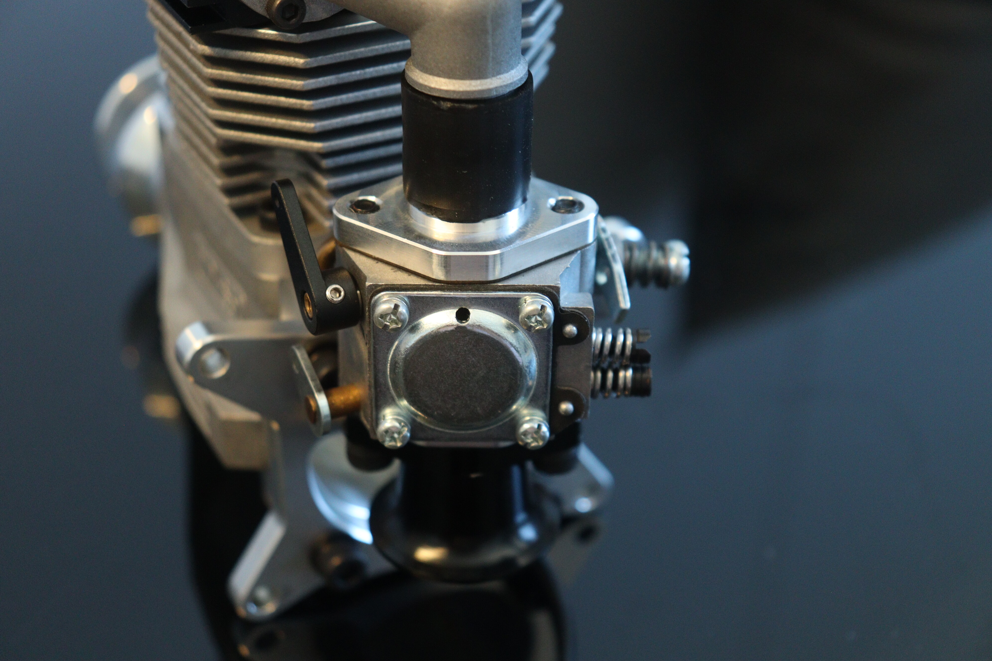 Carburetor front and choke lever details