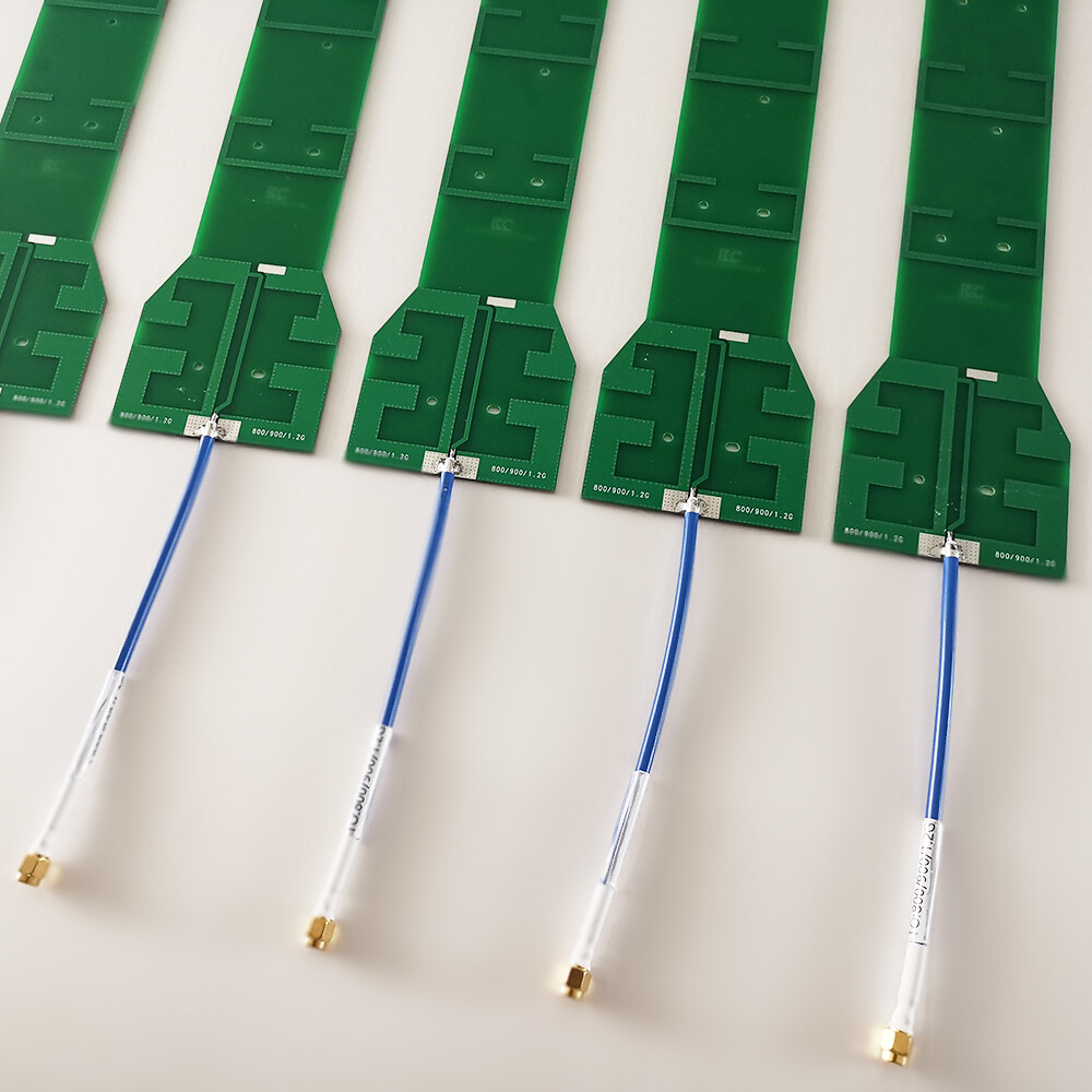 800MHz/900MHz/1.2GHz Tri-band PCB Directional Antenna BCSK-PCBTX900 6dBi High Gain for Drone Countermeasures and Long-Range Communication Modules