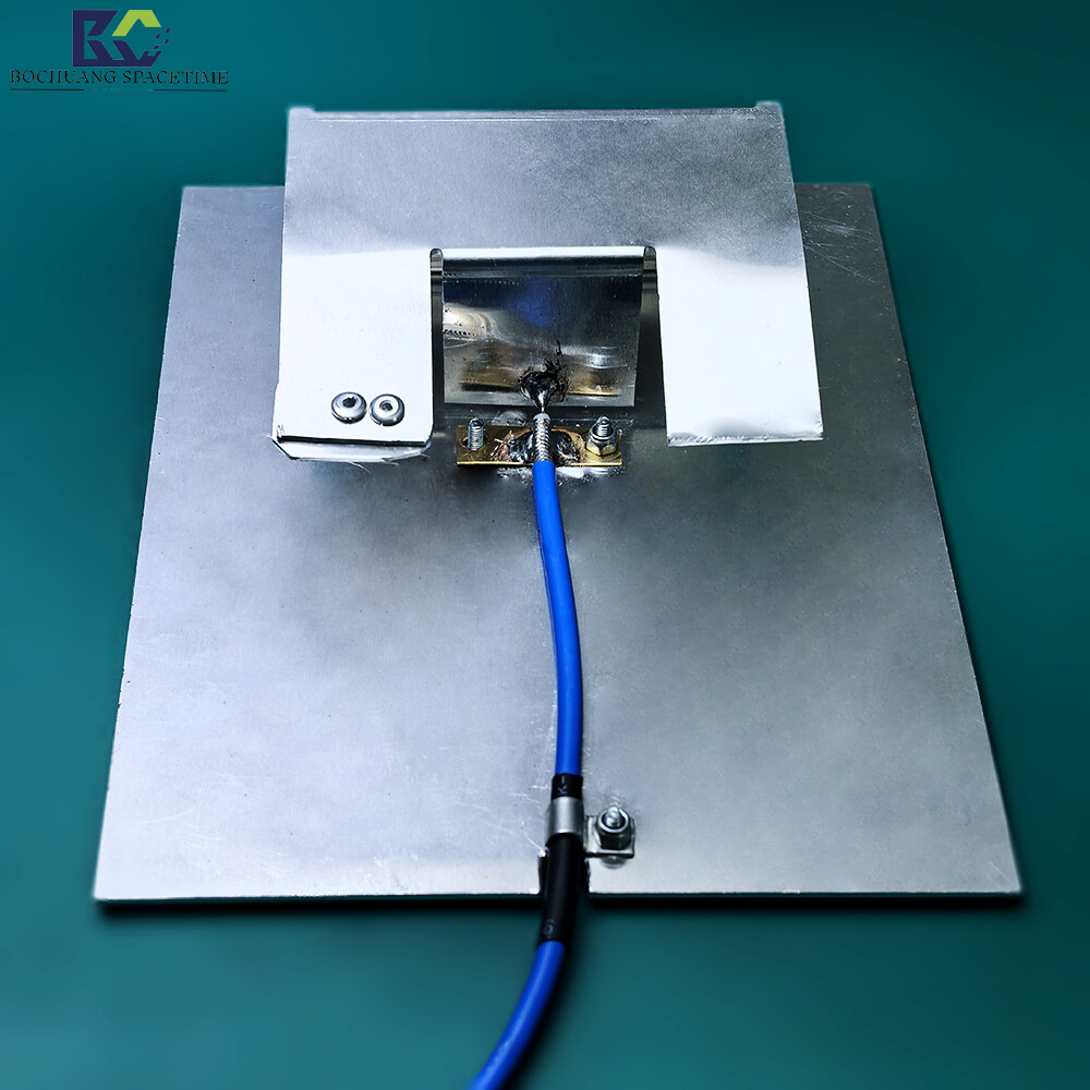 Aluminum Alloy Panel Directional Antenna 700M-850MHz High-Gain Directional Antenna for Drone Countermeasures, 5G Base Stations, and Industrial IoT Directional Coverage Systems