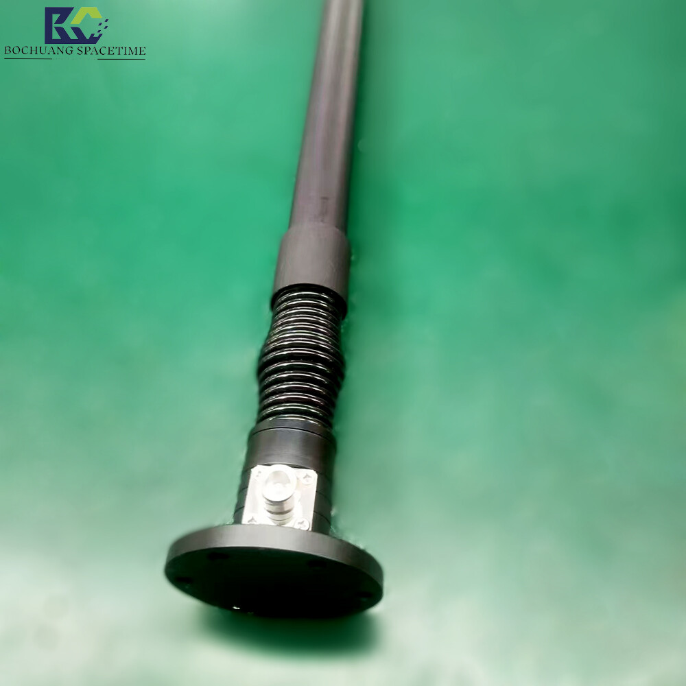 32×600mm vehicle-mounted fiberglass spring antenna, designed for mobile platforms. Supports 4G/5G/WiFi and UAV countermeasure bands, 100W high power output, IP67 water and dust resistance with shock protection, and features a secure flange mount.