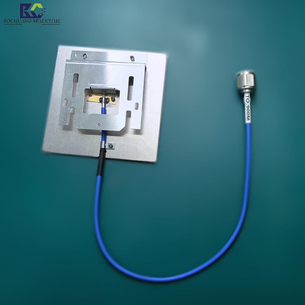 High-Gain Flat Panel Directional Antenna 850-965MHz, 8dBi Industrial-Grade Directional RF Module for Drone Countermeasures, Industrial IoT, and Long-Range Point-to-Point Communication Systems