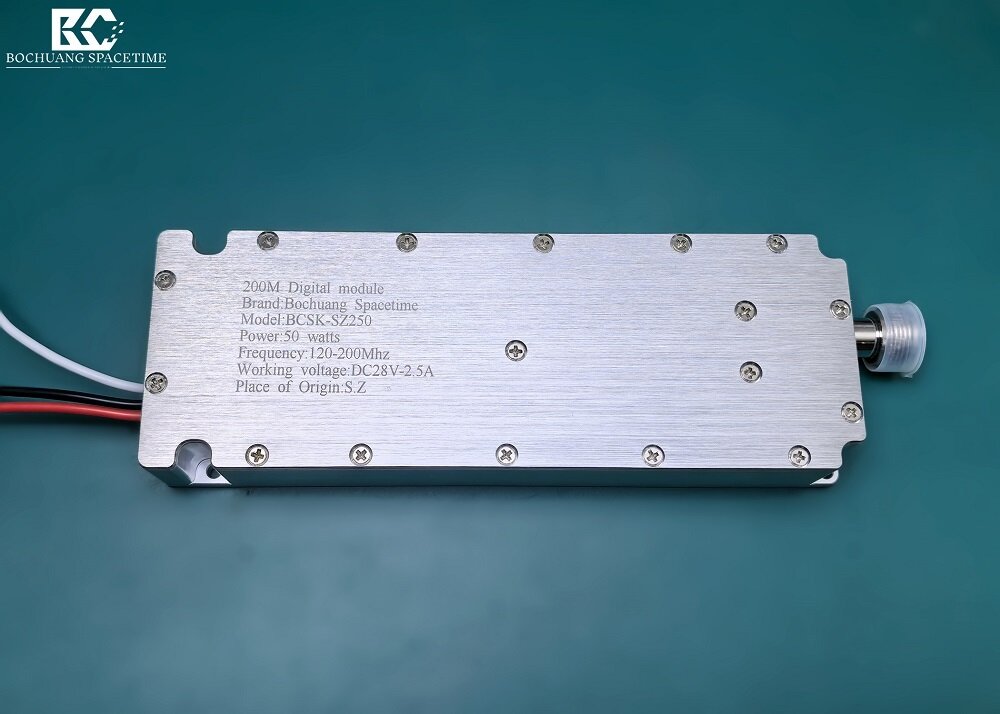 BCSK-SZ250型 50W GAN芯片射频数字功放模块 120-200MHz 带环形器高线性度宽带放大器