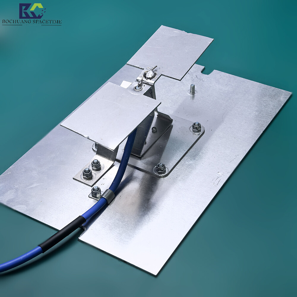 Panel Directional Antenna 950-1100MHz 5dBi Industrial RF Module for Drone Countermeasures, Industrial IoT, and Long-Range Point-to-Point Communication Systems