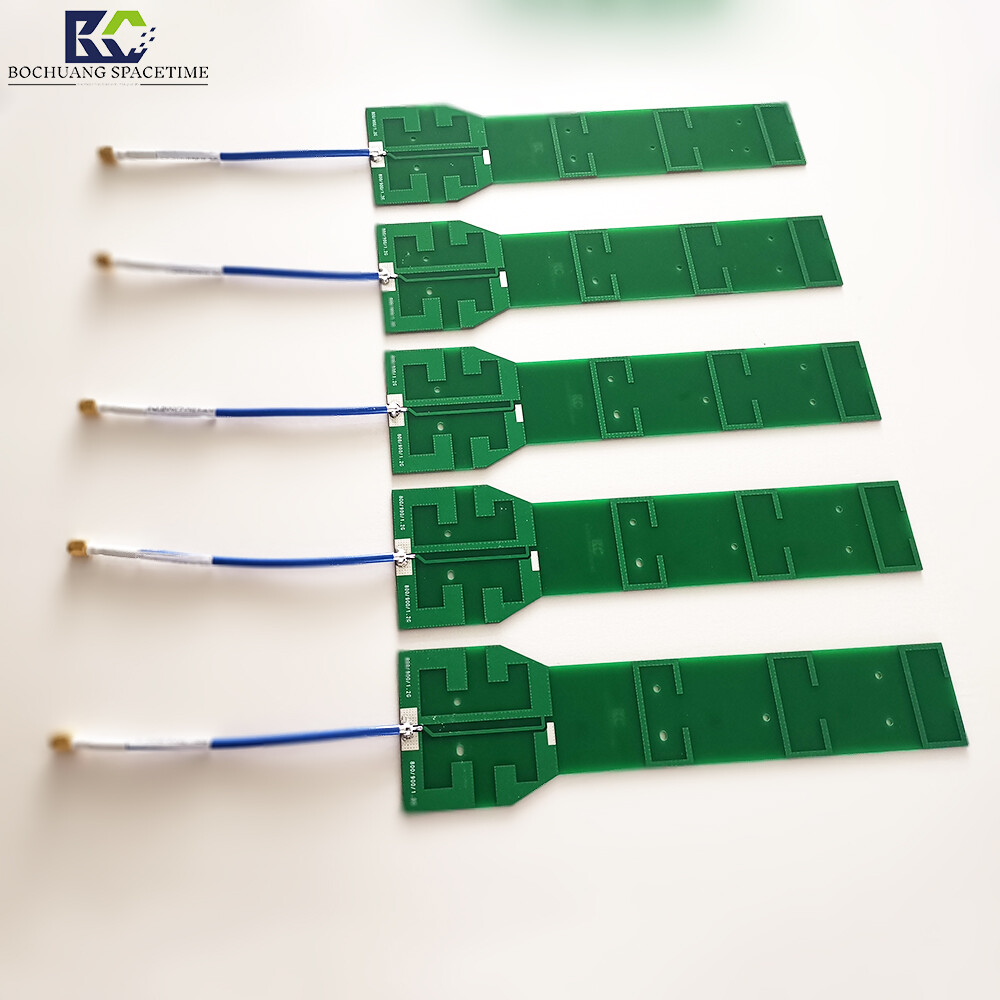 800MHz/900MHz/1.2GHz Tri-band PCB Directional Antenna BCSK-PCBTX900 6dBi High Gain for Drone Countermeasures and Long-Range Communication Modules