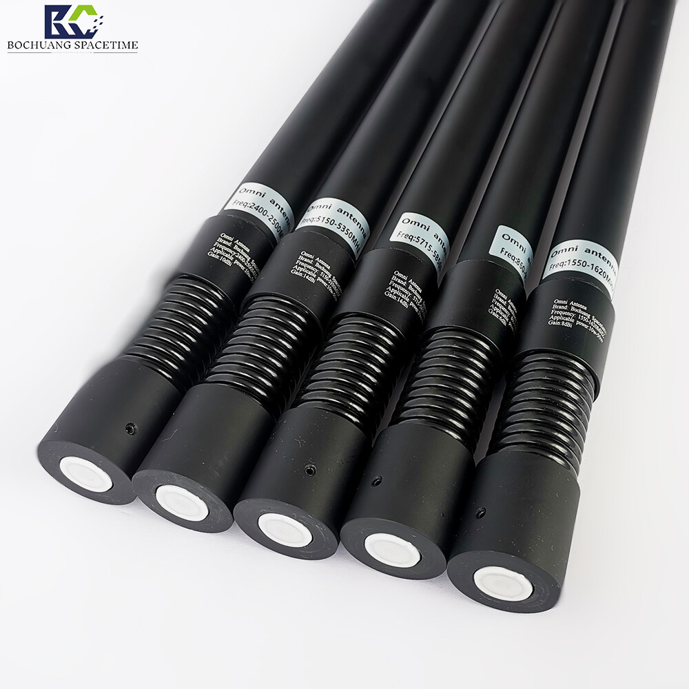 32×600mm vehicle-mounted fiberglass spring antenna, designed for mobile platforms. Supports 4G/5G/WiFi and UAV countermeasure bands, 100W high power output, IP67 water and dust resistance with shock protection, and features a secure flange mount.
