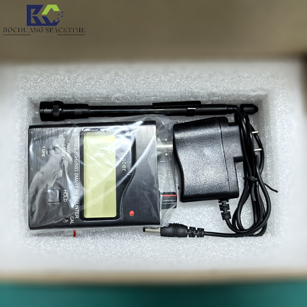Bochuang Space-Time Handheld Frequency Detector GPS Tracer RF Signal Detector 30MHz-3GHz Full-Band Wireless Signal Scanner Anti-Surveillance Locator