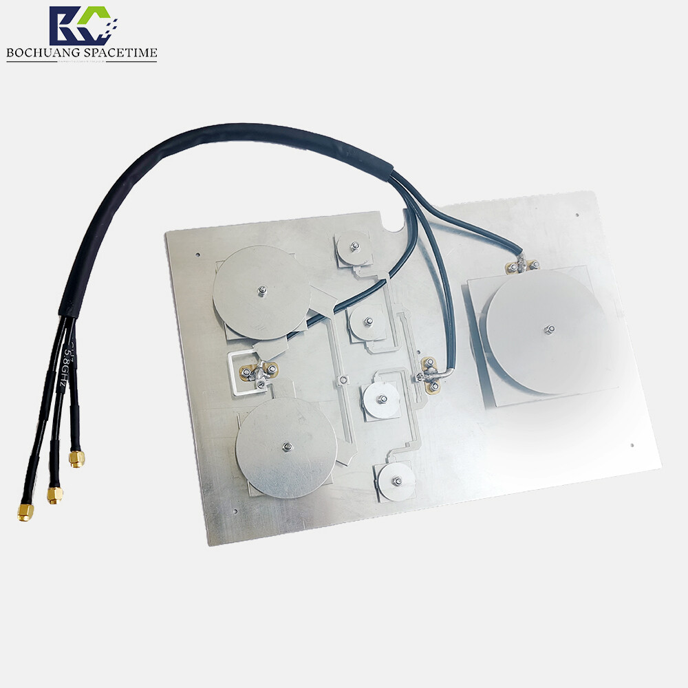 BCSK-PBTX03型 3频段定向平板天线 1.5/2.4/5.8GHz 12dBi高增益 无人机反制专用射频发射模块