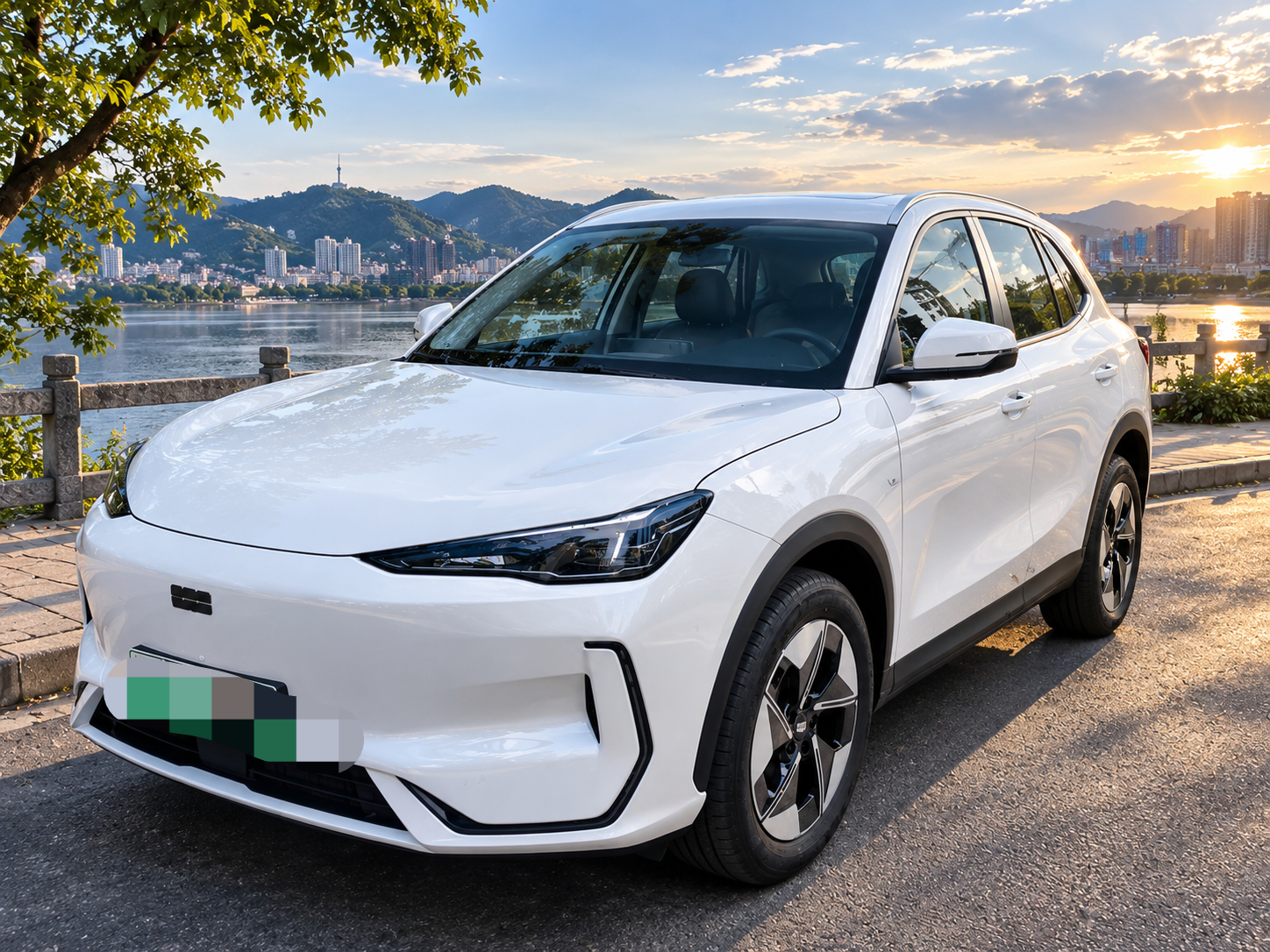 5座SUV 实拍图 1