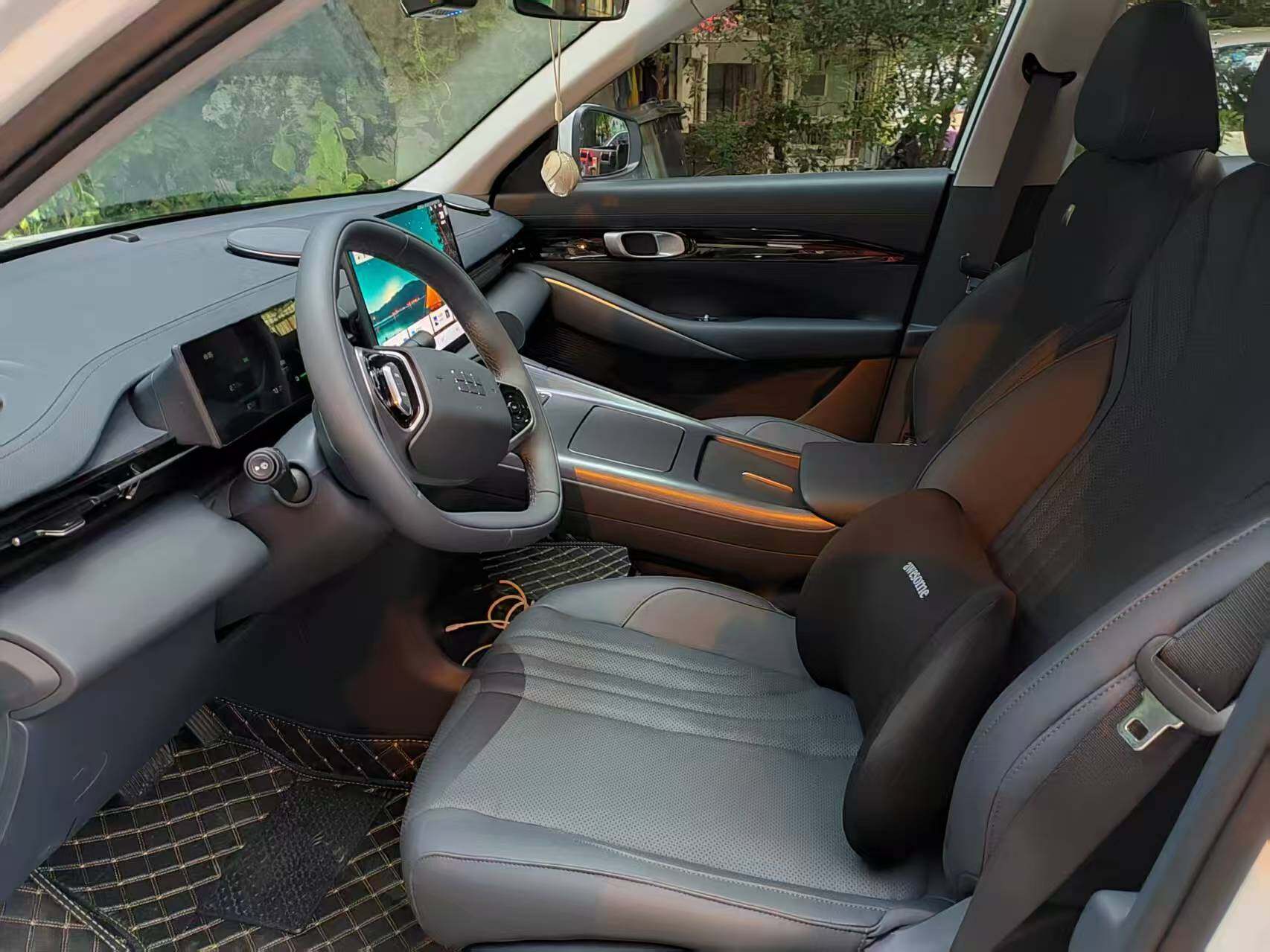 5座SUV 实拍图 2