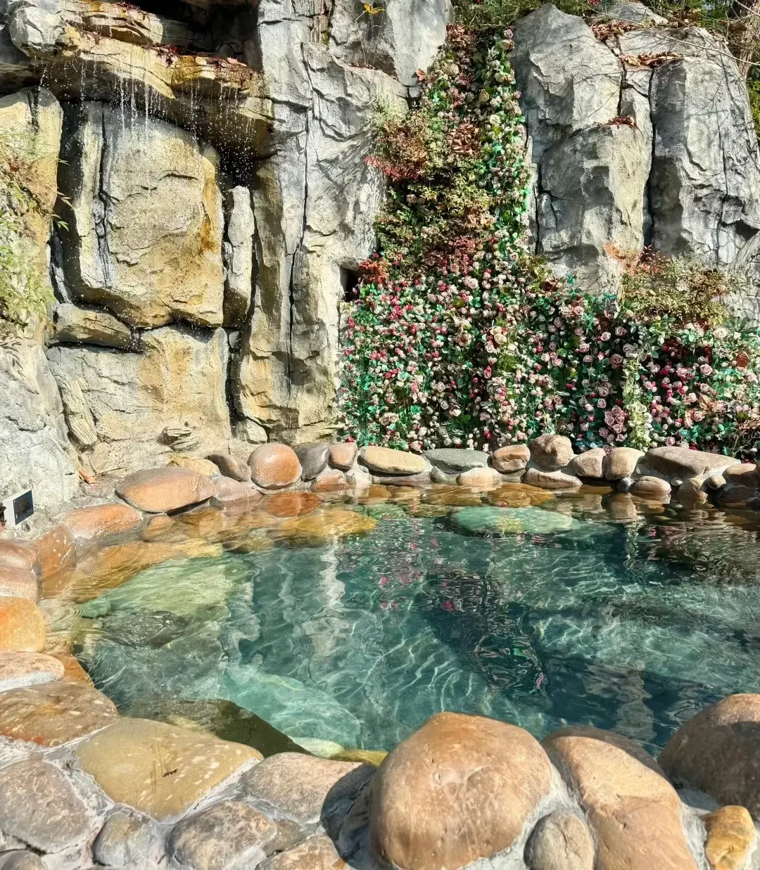 Guizhou Hot Spring Guide: How to Choose in 11, Differences Between Xifeng, Shiqian, and Jianhe, and Pitfalls to Avoid