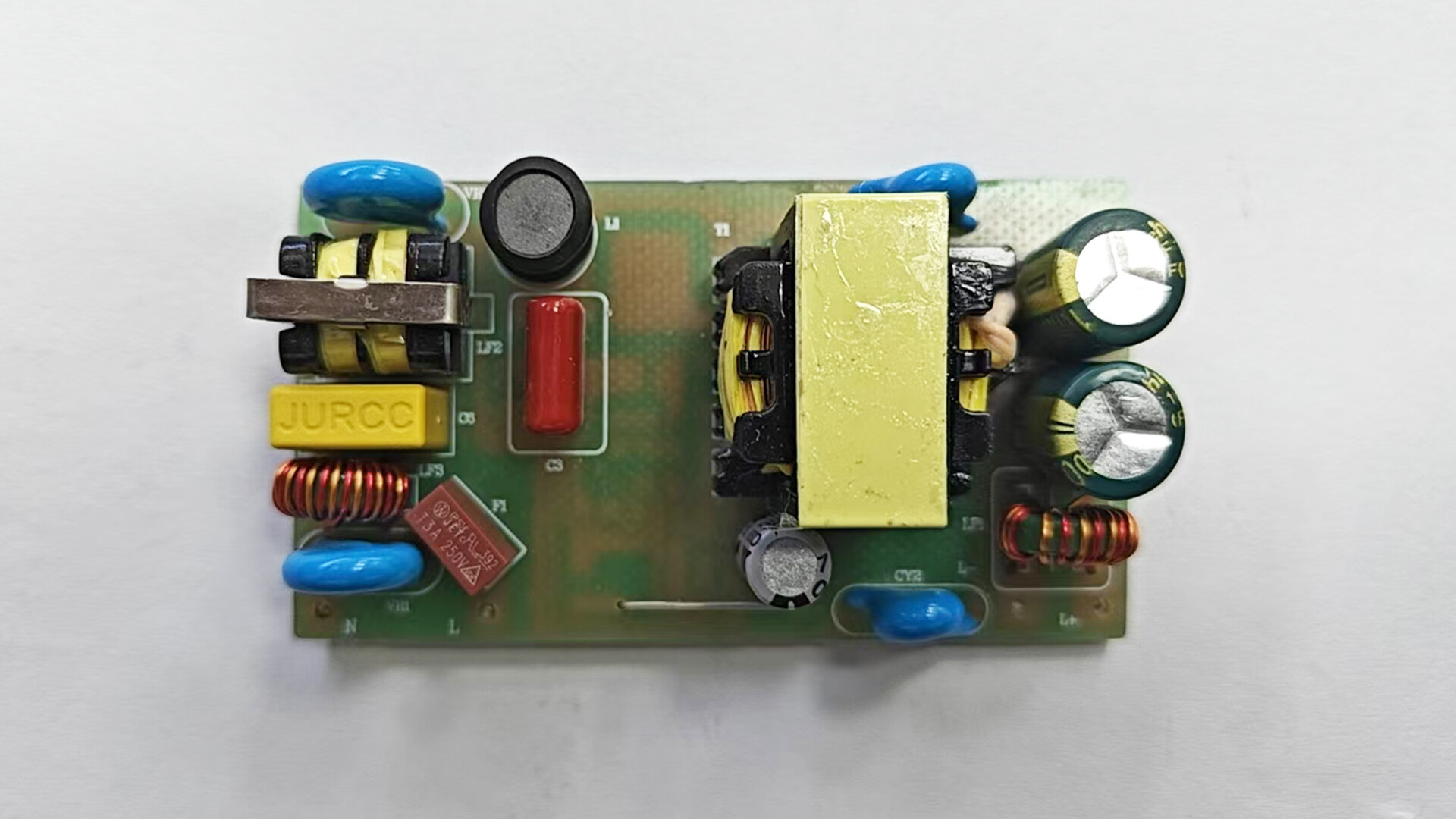 IW3627单级高P，PSR反馈反激式LED电源应用方案