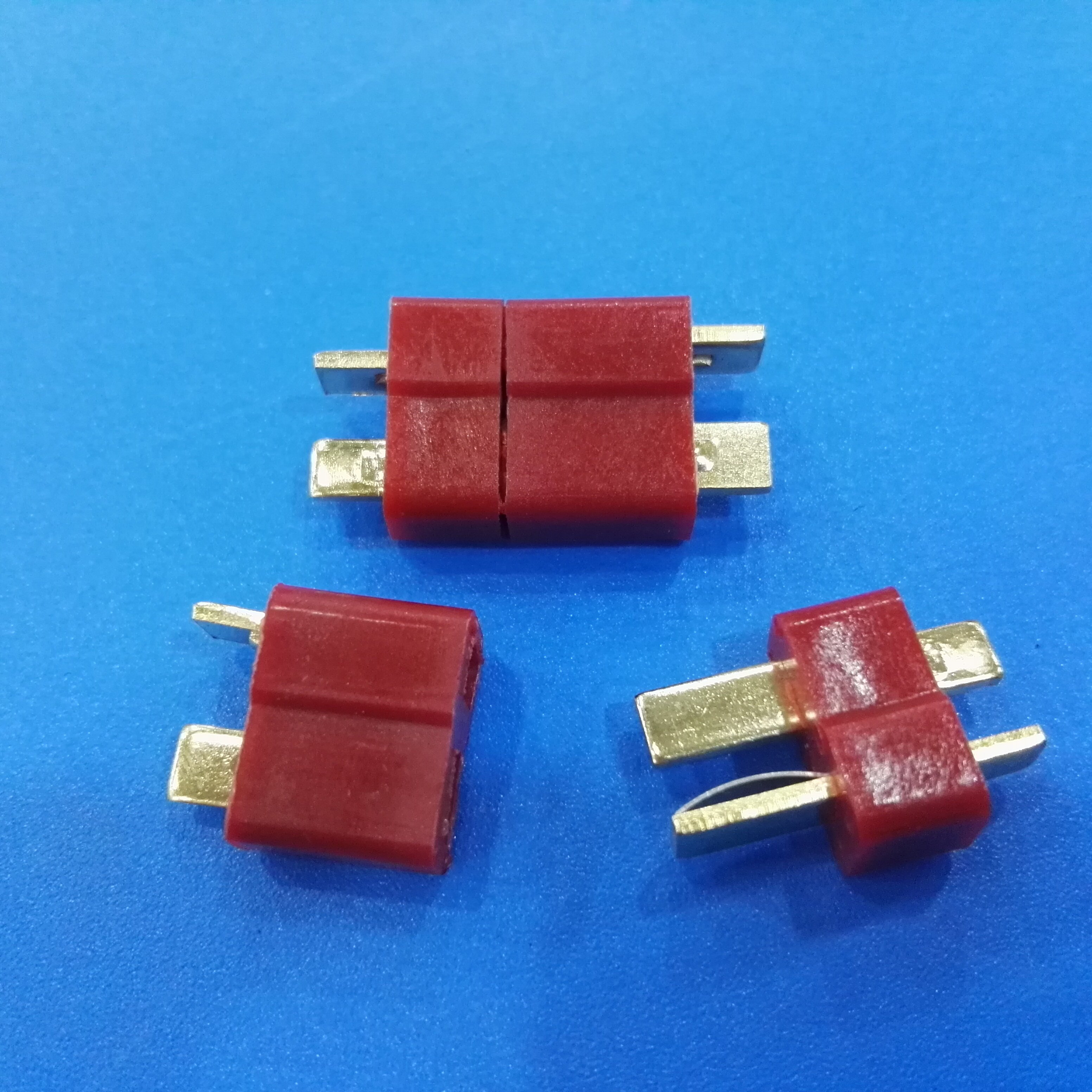 T-shaped plug and socket