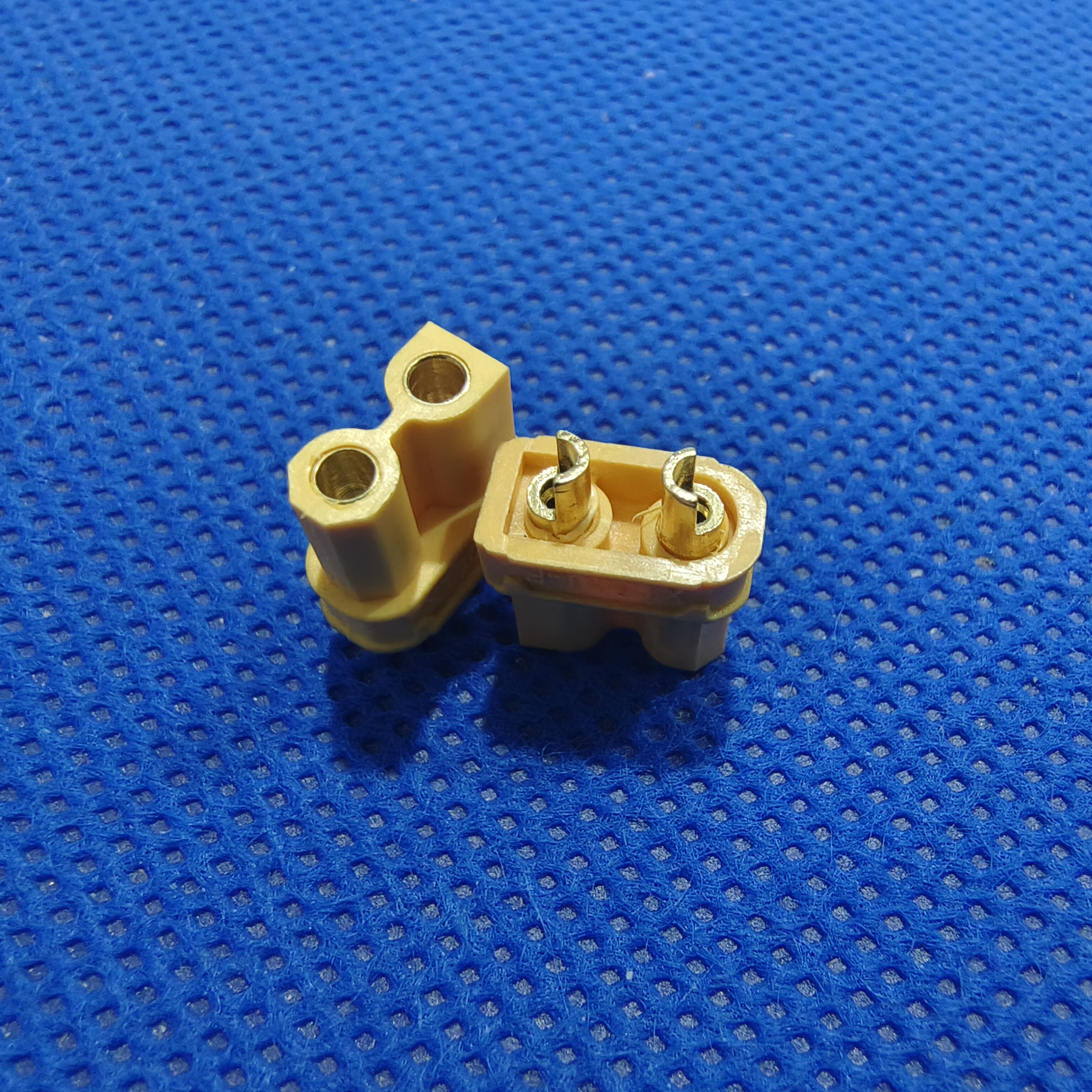 XT30 Image 6