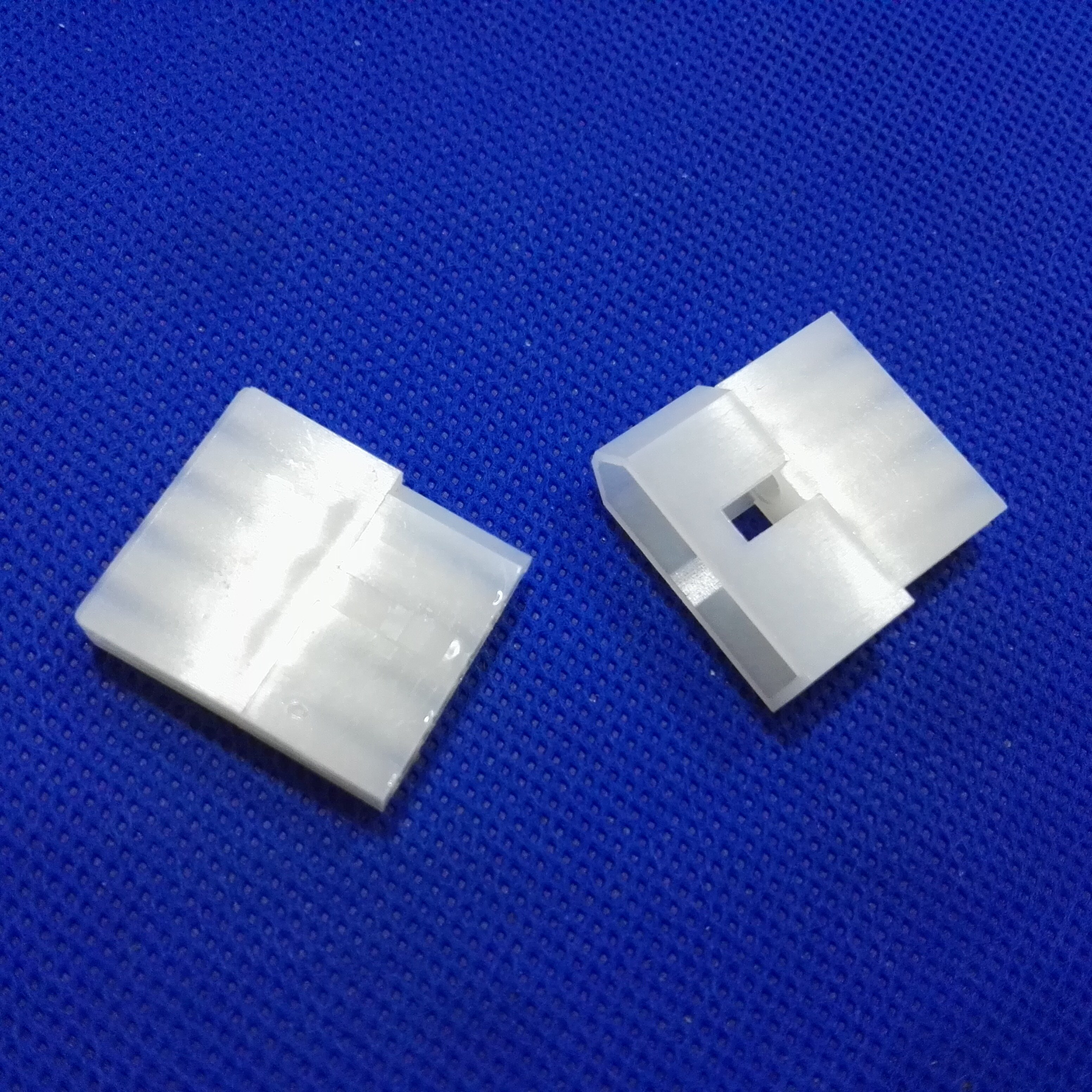 MOLEX 0309 Series 50300/50301 5.03 Pitch Connector Housing - Image 6