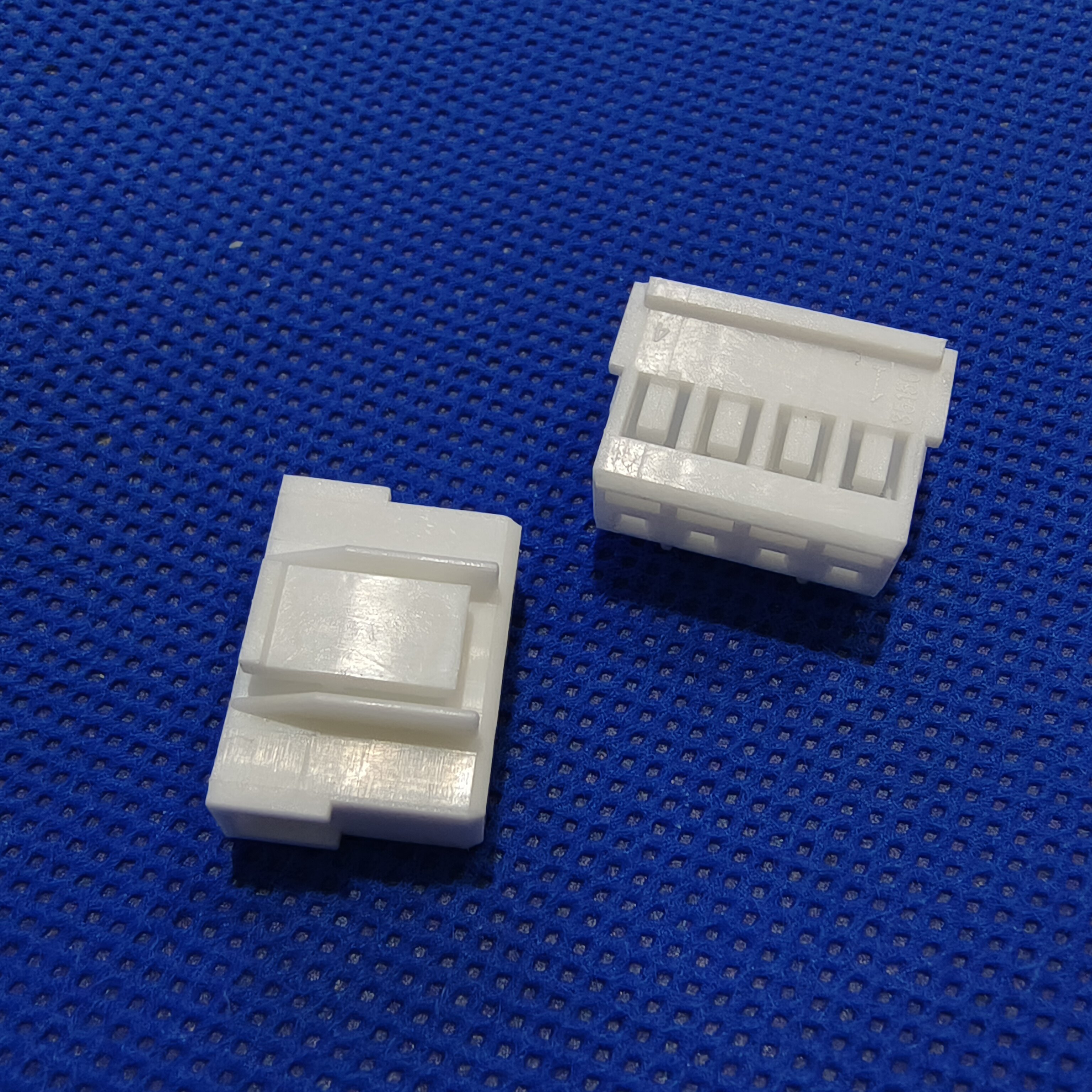 MOLEX 35156 35313 50214 3.96 Pitch Image 8