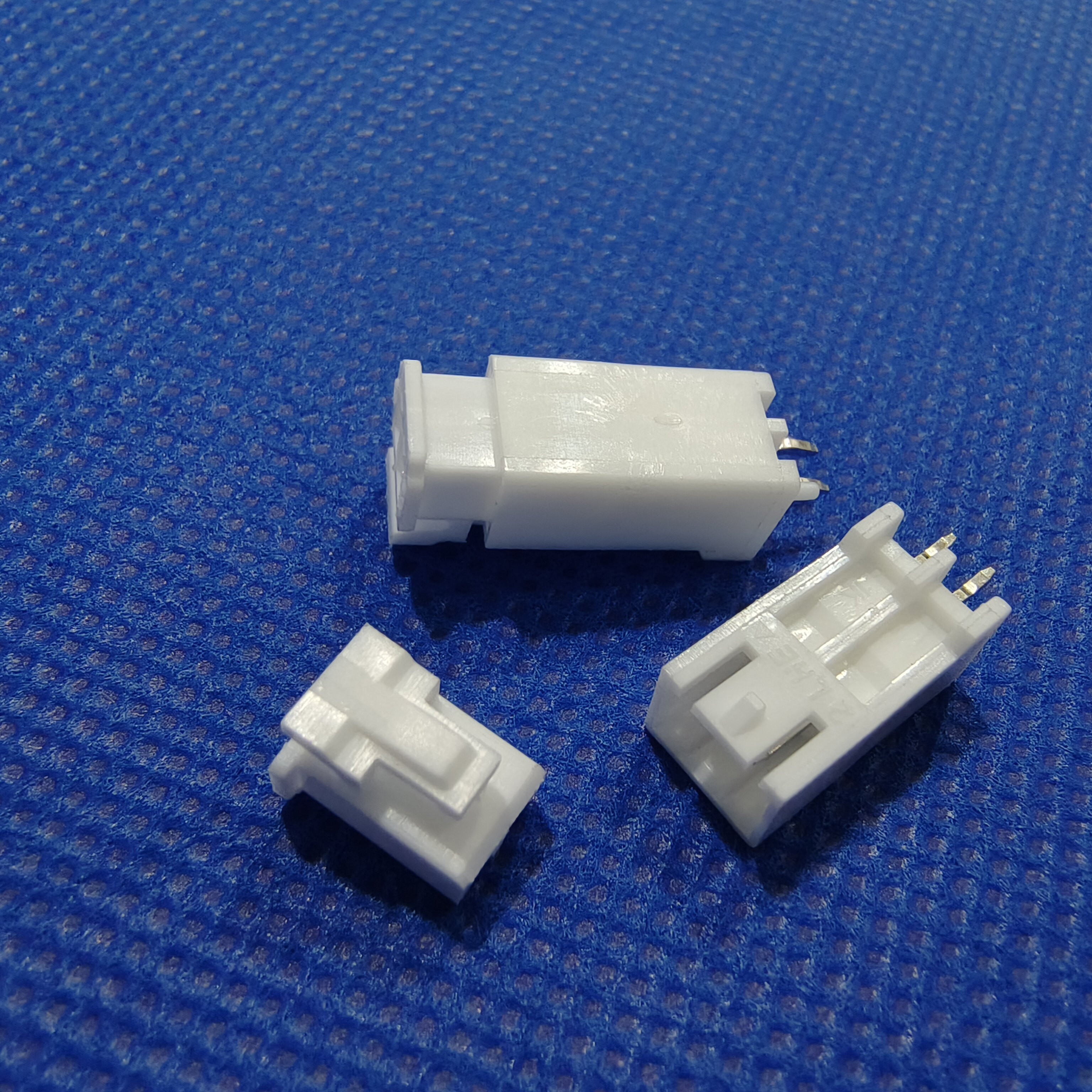 XHB Raised Straight Needle Image 4