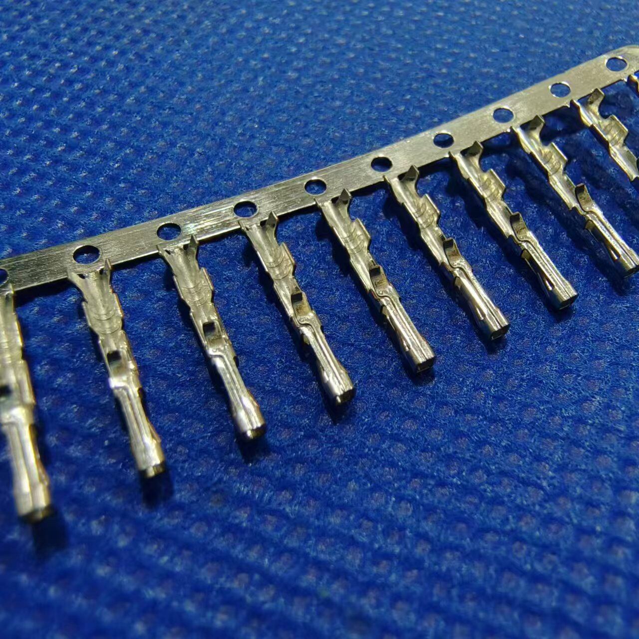 MOLEX 70543 SL Series Pin Headers and Housings - Image 10