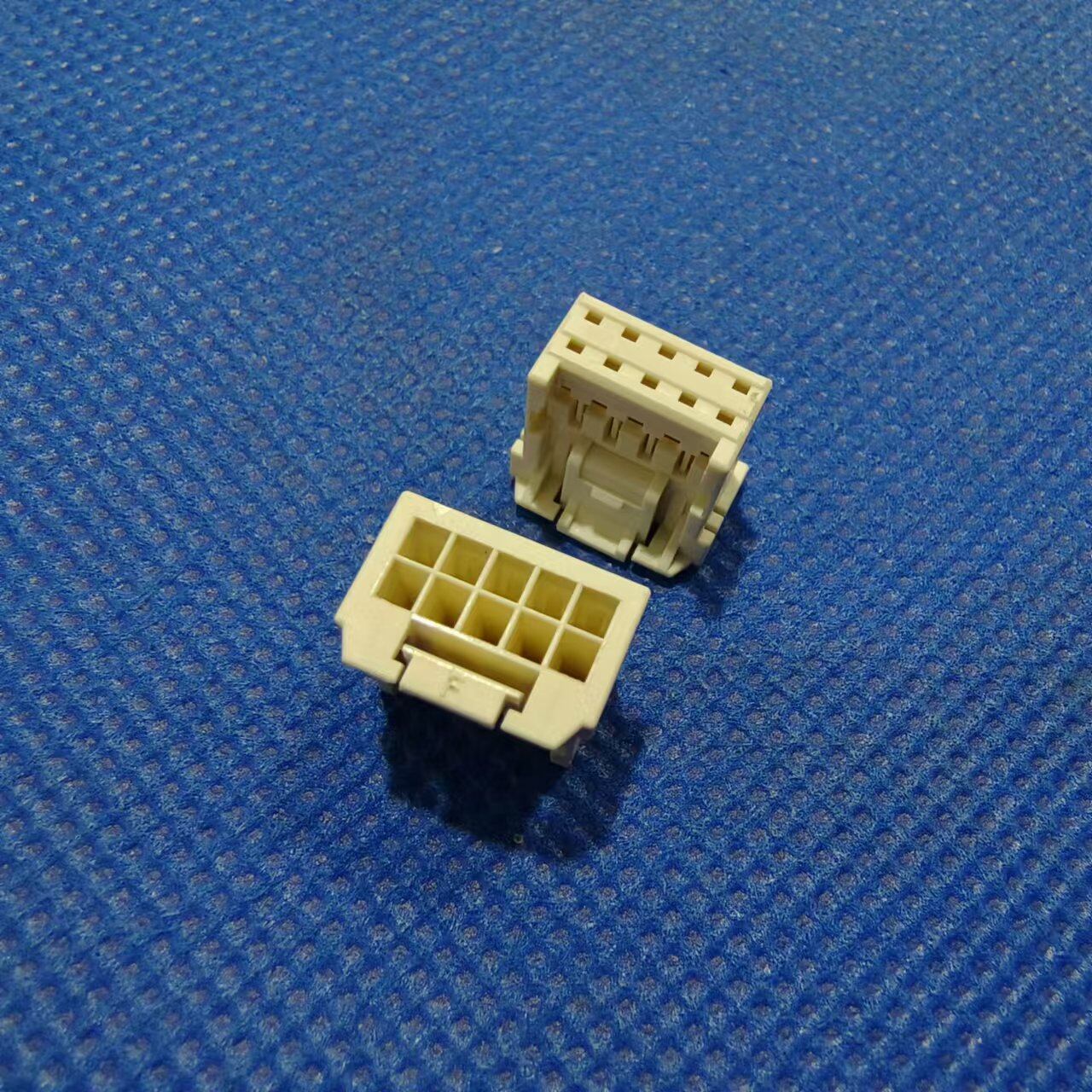 501646 Image 4