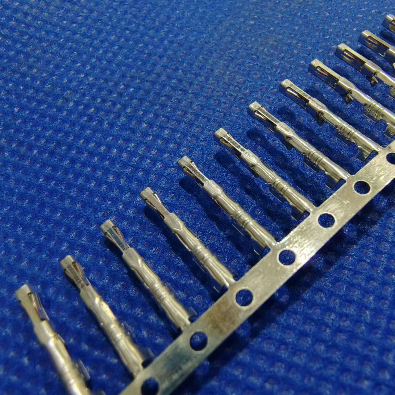 MOLEX 70543 SL Series Pin Headers and Housings - Image 9
