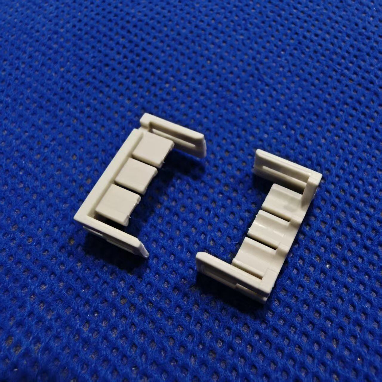 TE 39612-2P/3P 39612-2R/3R 3.96 Spacing Insulated Terminal Housing - Image 9
