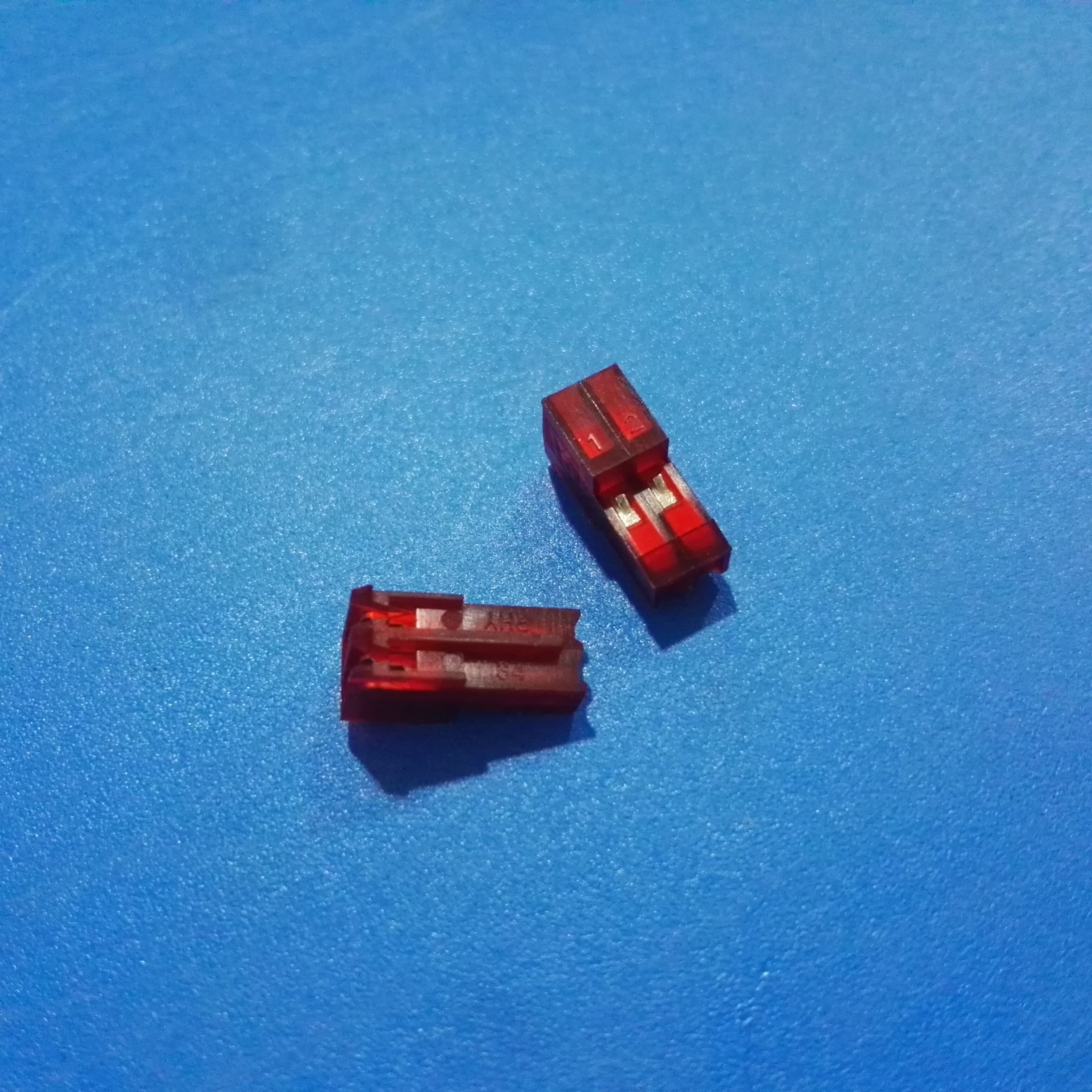 TE 3-641237 2.54 Piercing胶壳 Cover