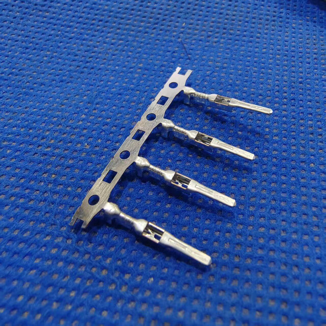 MOLEX 500593 2.5 Pitch Image 6