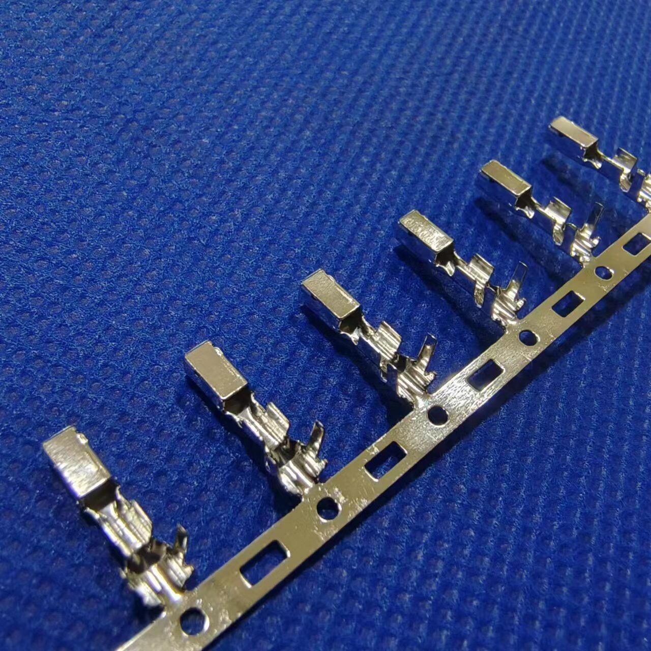 TE 5004 Series 5.0 Pitch Housing Locking Terminals Image 7