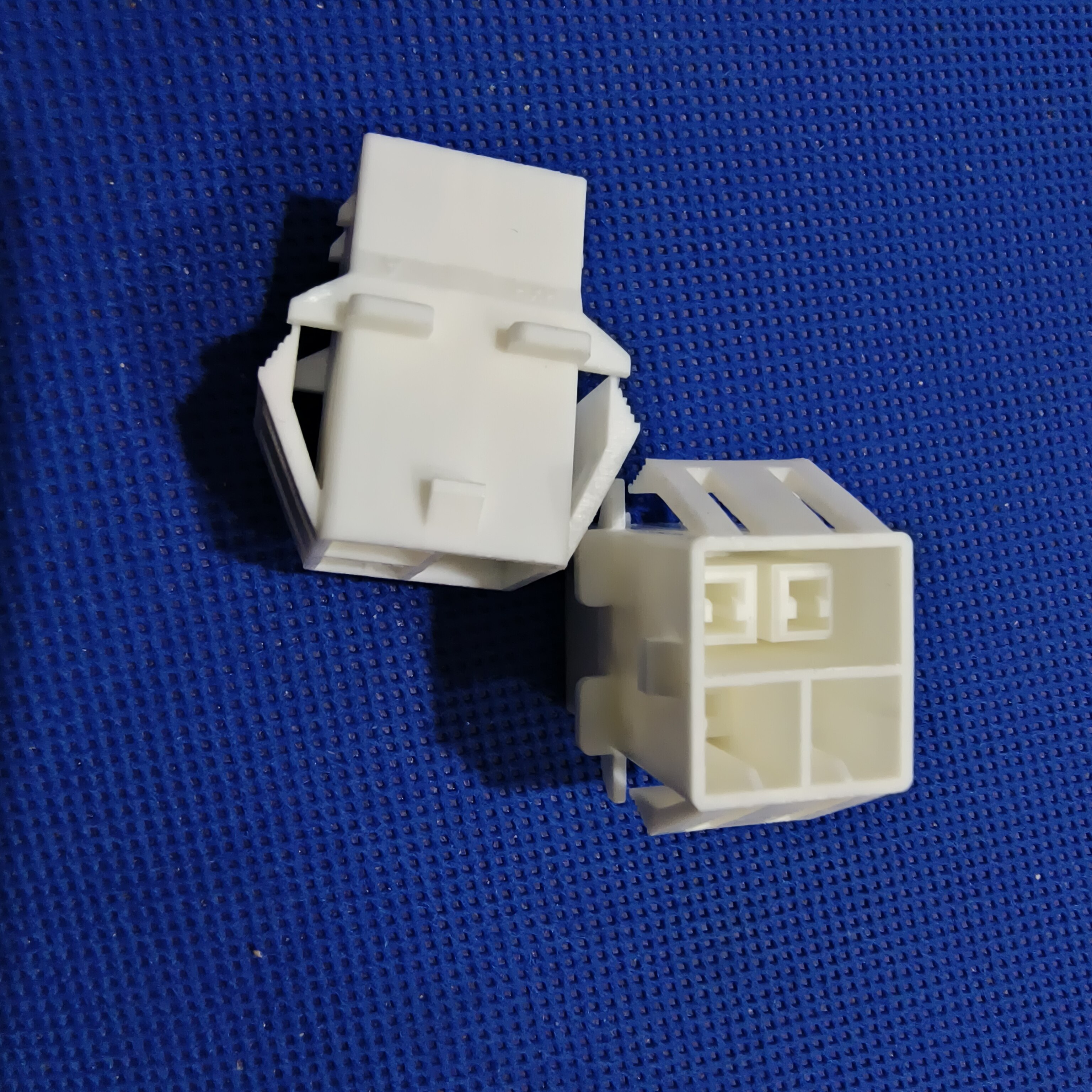 MOLEX 35 Series Housing Terminal Image 5
