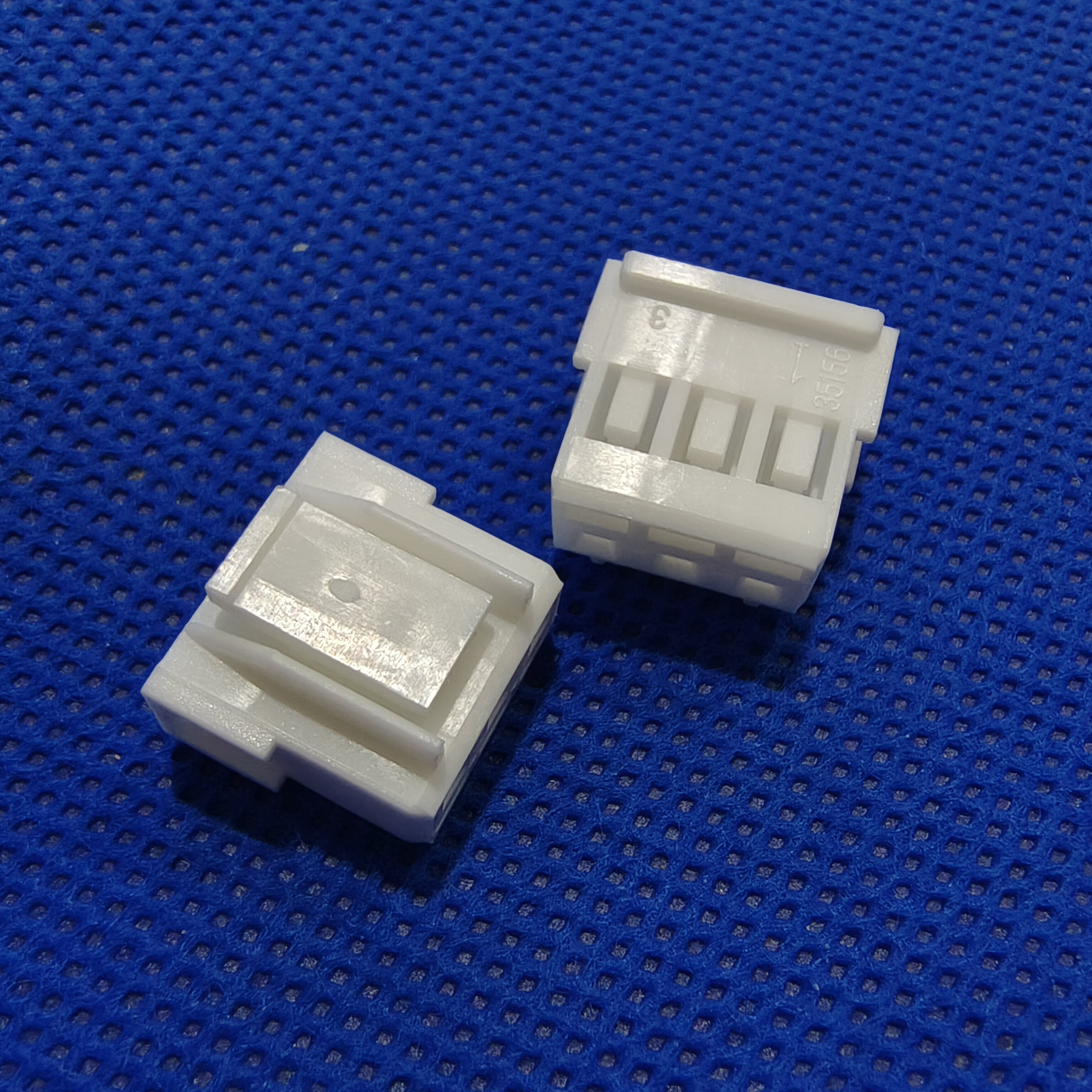 MOLEX 35156 35313 50214 3.96 pitch — Image 13