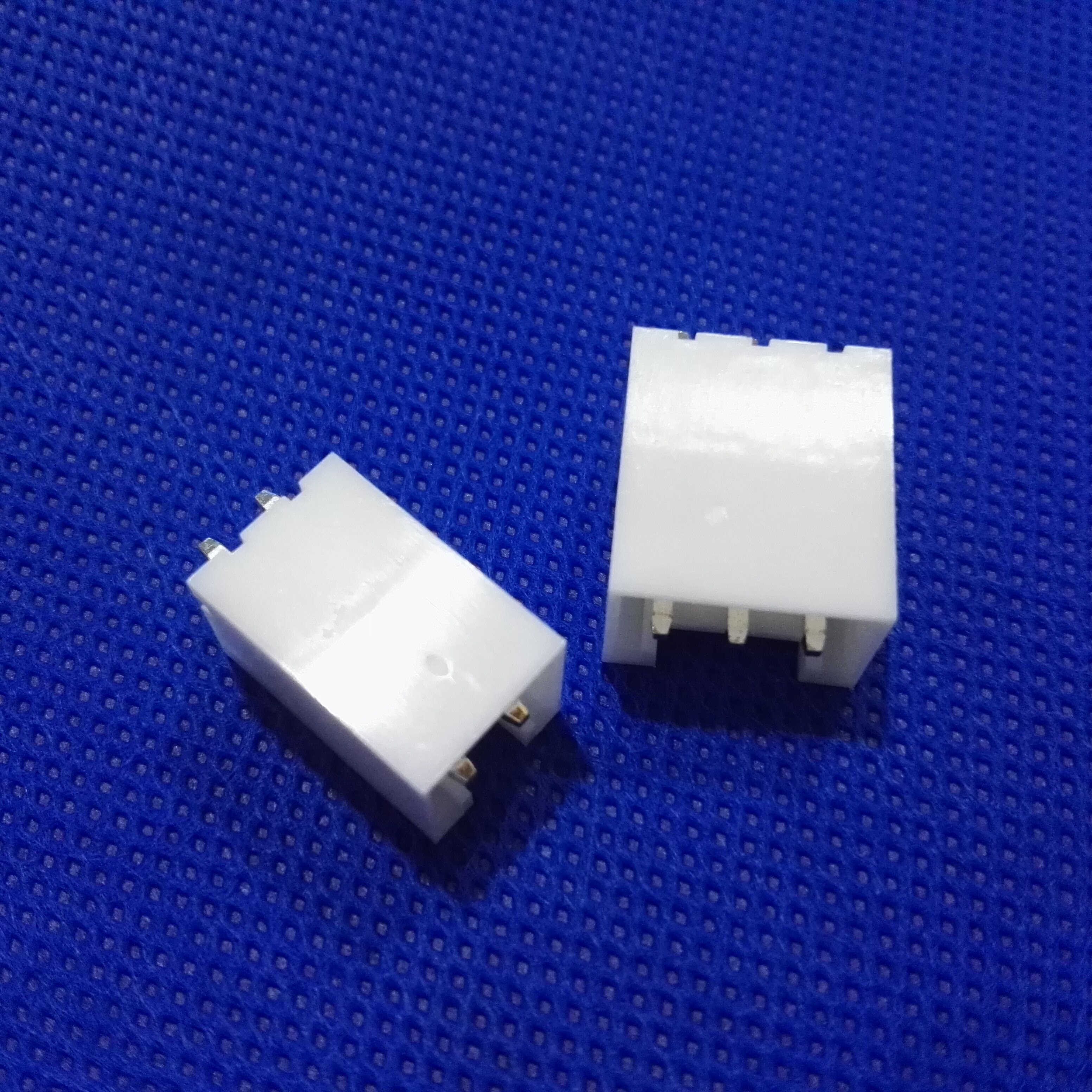 JST B2P-VH-FB-B VH3.96 Pitch Raised Pin Header Image6