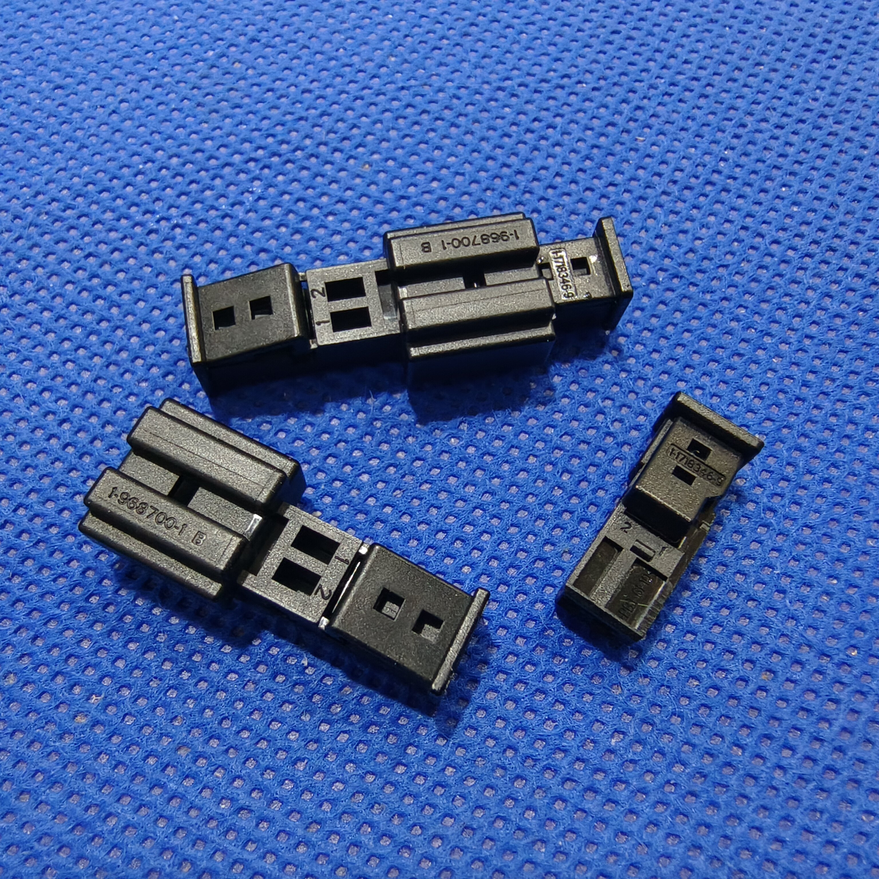 TE 1718643 Image 3