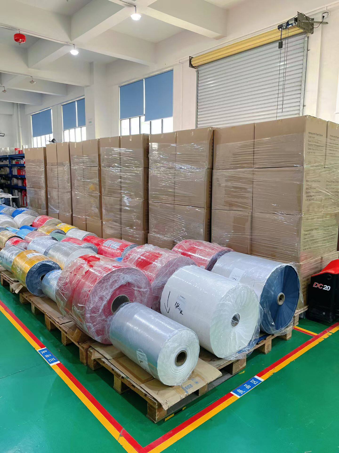 Watermarked security paper roll with security thread 4