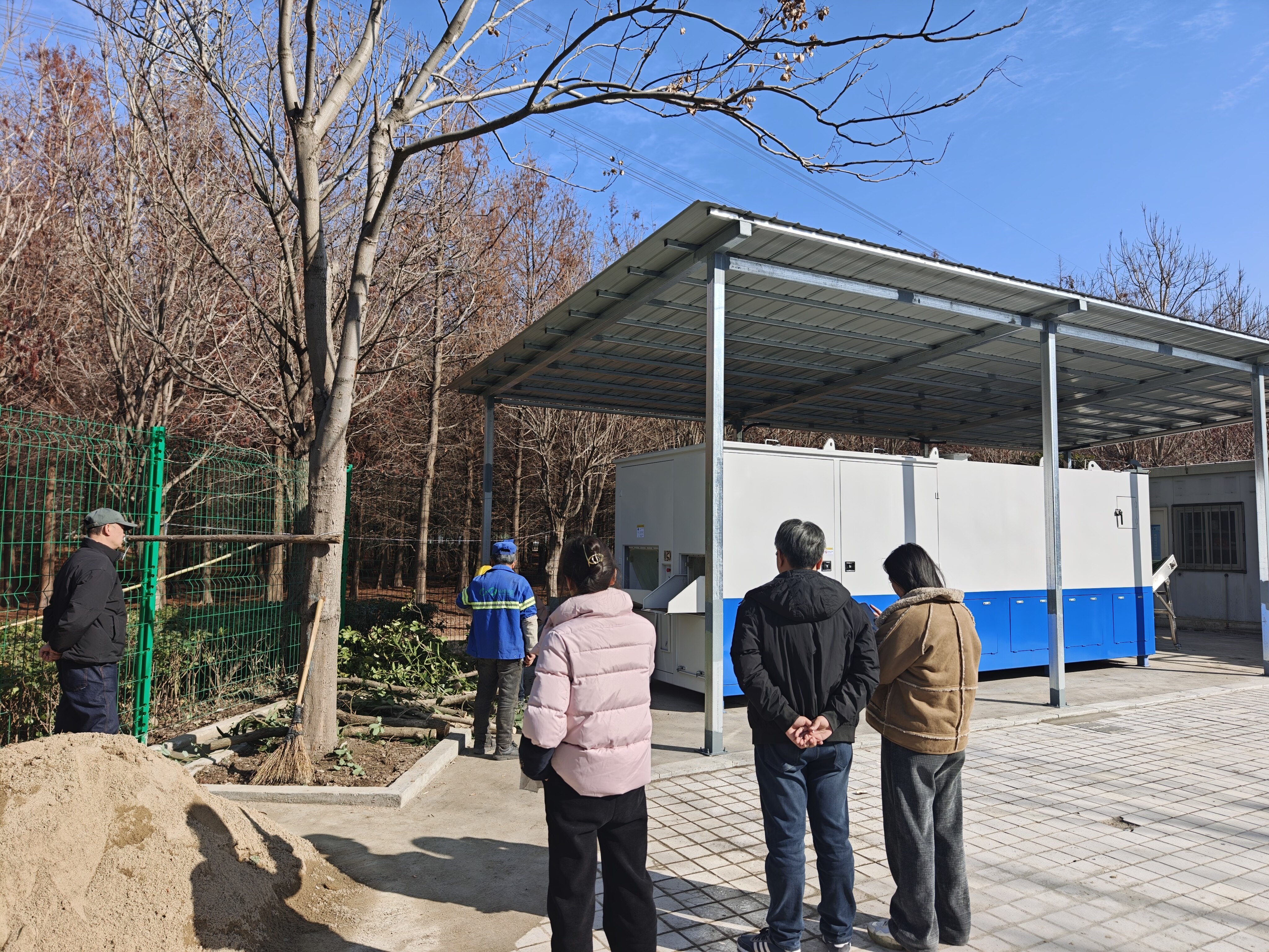 就地处置变废为宝 浦东探索绿化垃圾资源化利用新路径
